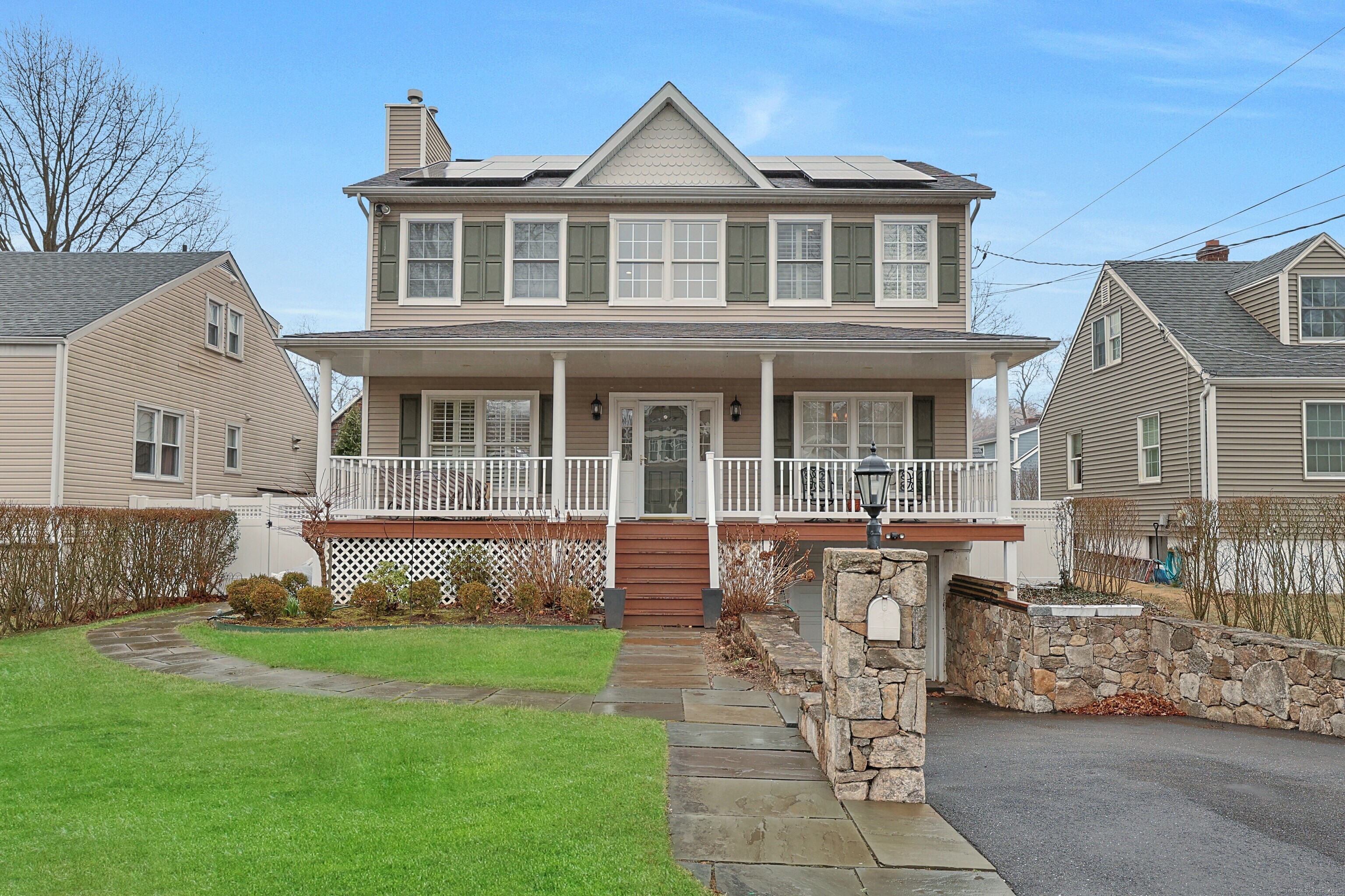 19 Cross, Greenwich, Connecticut 06831