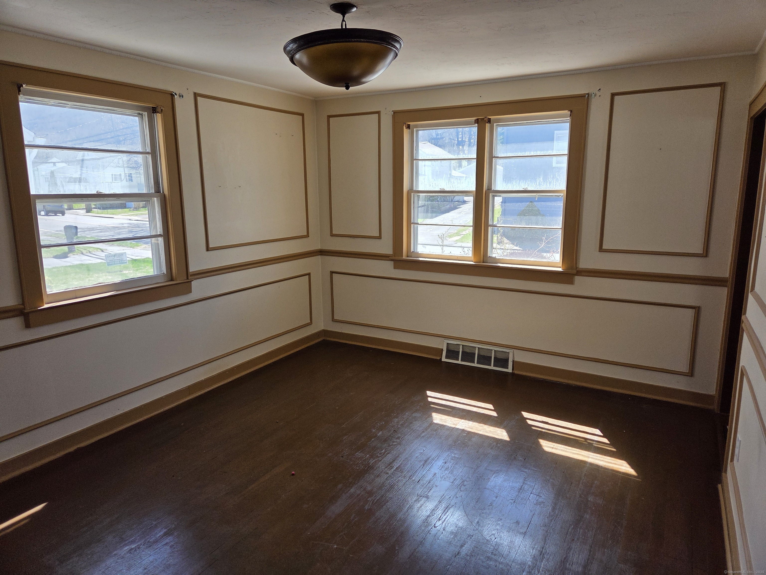 33 Mountainville, Danbury, Connecticut 06810