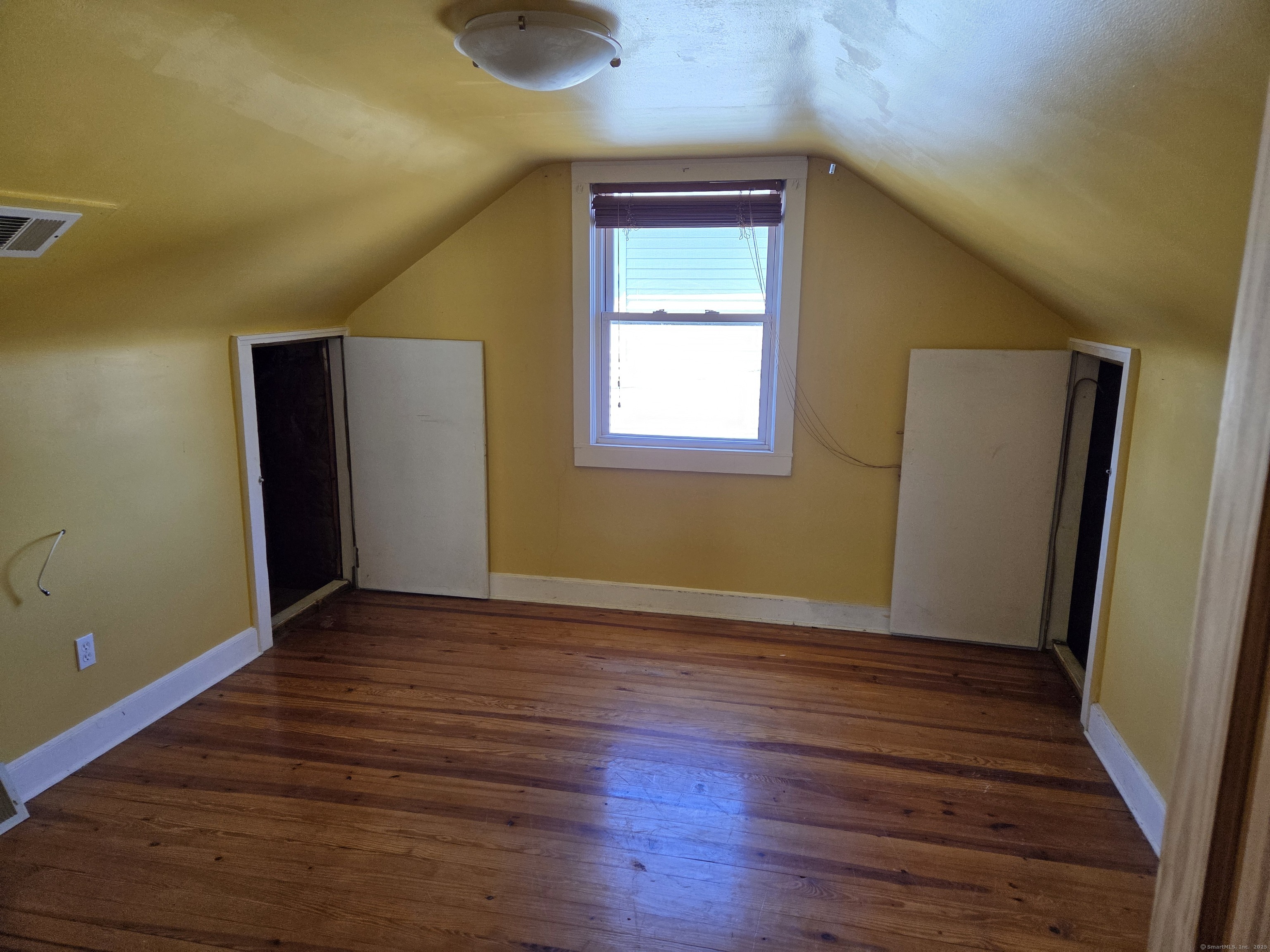 33 Mountainville, Danbury, Connecticut 06810