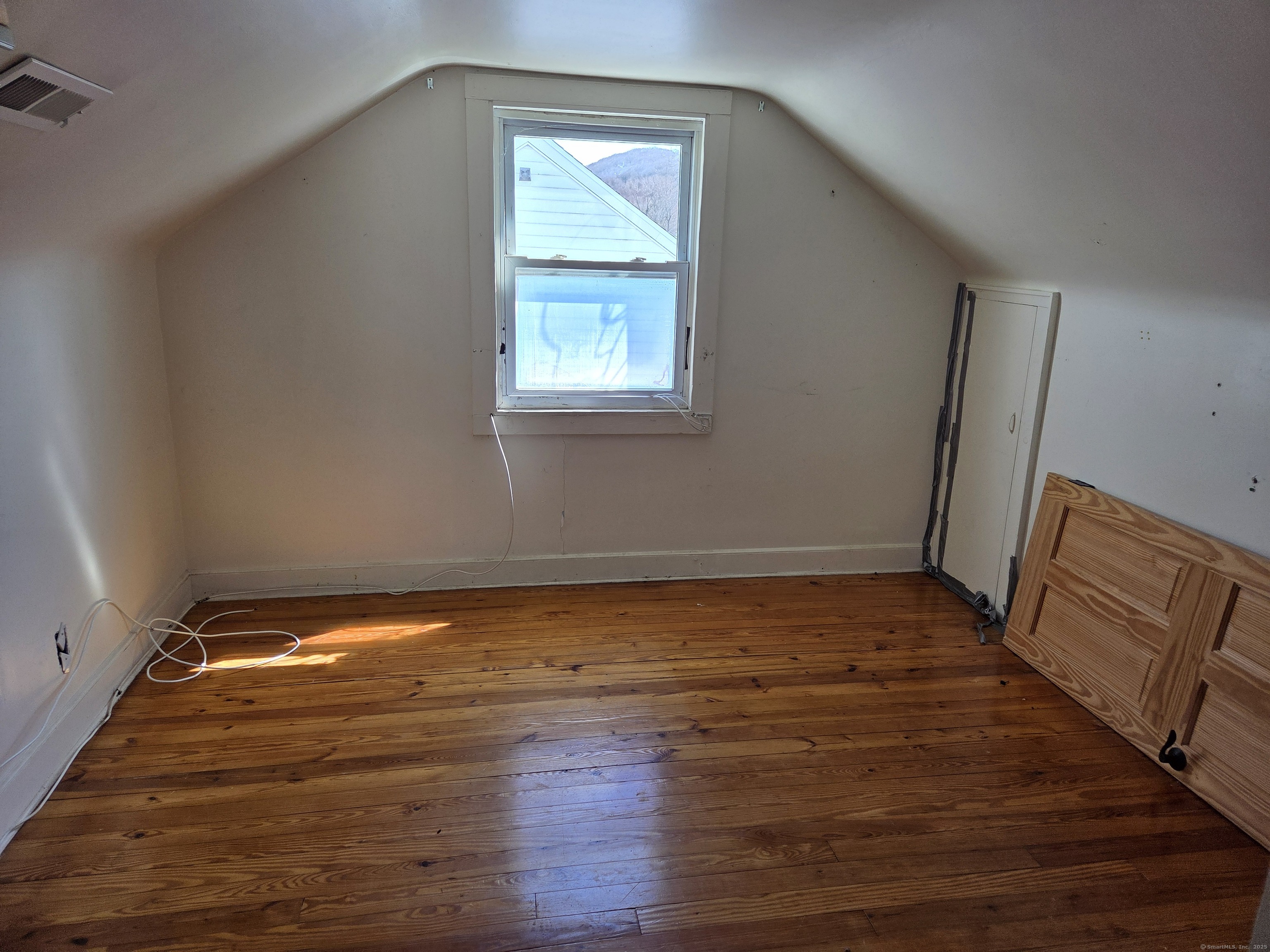 33 Mountainville, Danbury, Connecticut 06810