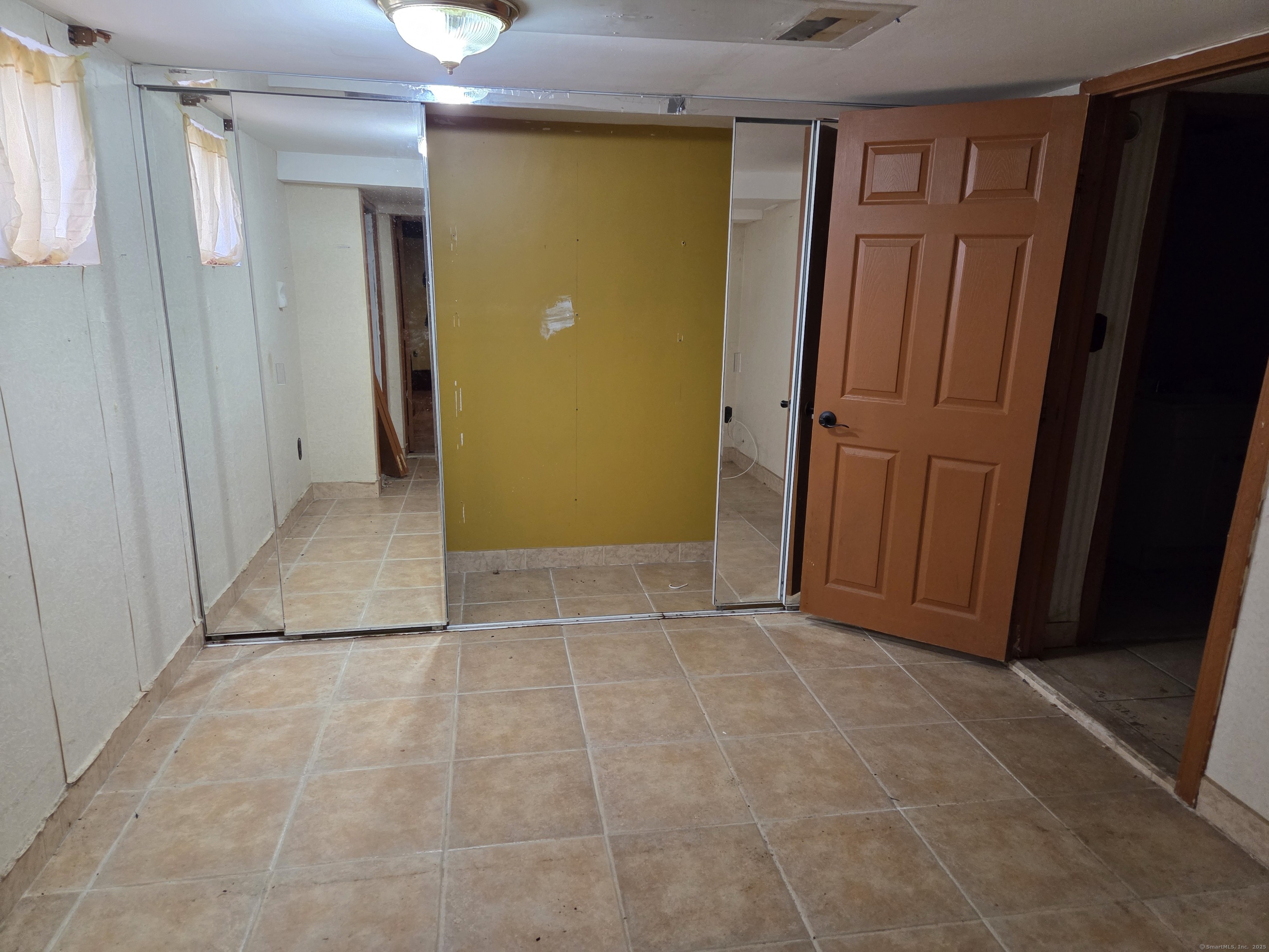 33 Mountainville, Danbury, Connecticut 06810