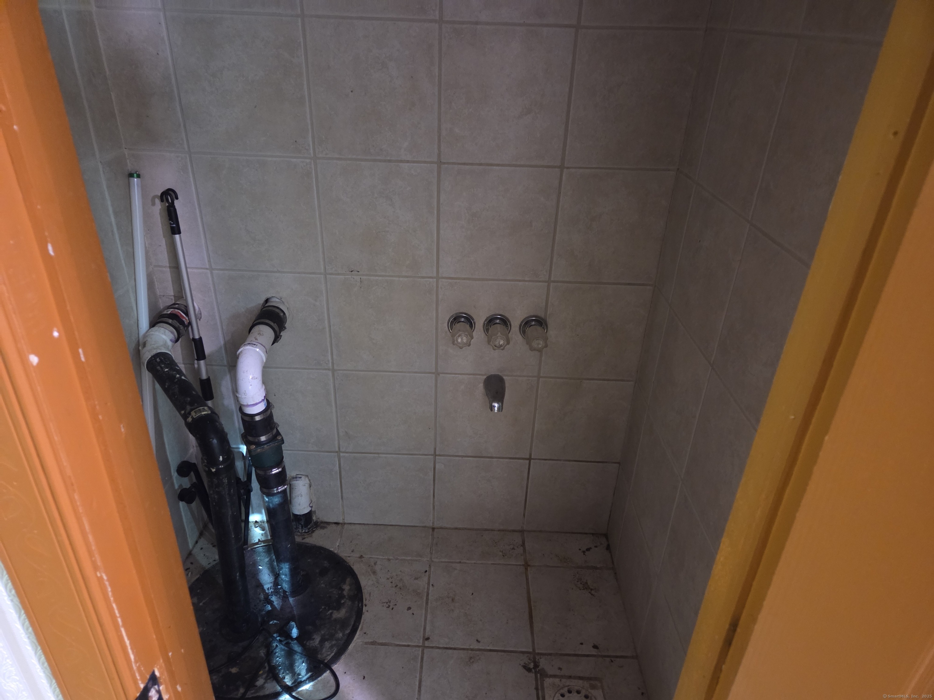 33 Mountainville, Danbury, Connecticut 06810