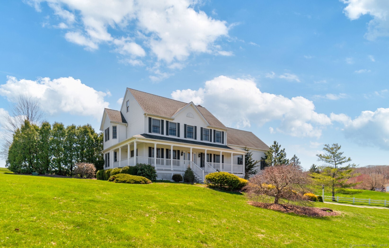 569 Lake Winnemaug, Watertown, Connecticut 06795
