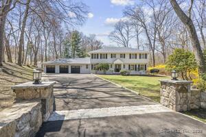 68 Greenleaf Drive