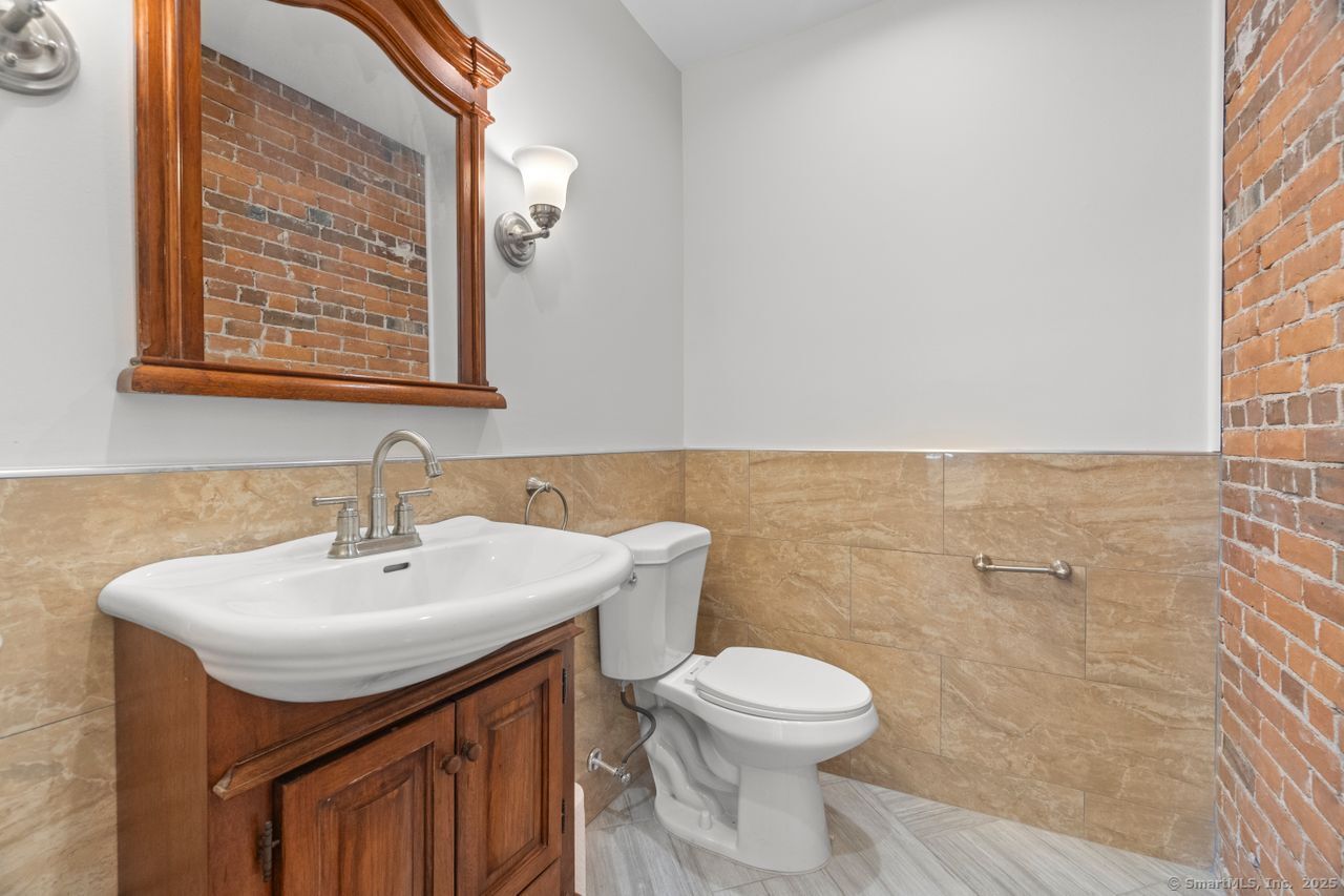 280 Mill, North Haven, Connecticut 06473