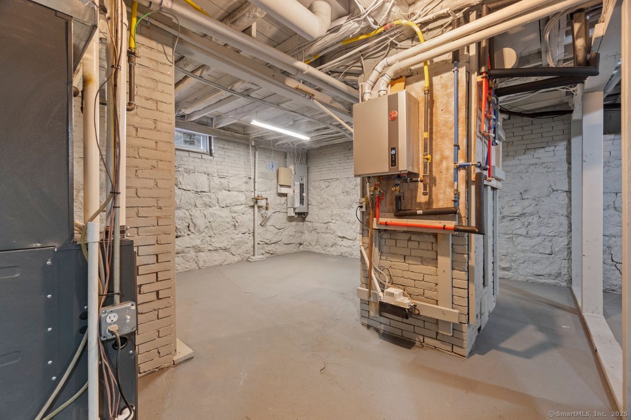 280 Mill, North Haven, Connecticut 06473