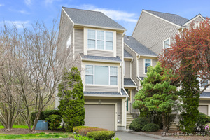 222 Algonquin Trail, Unit 222