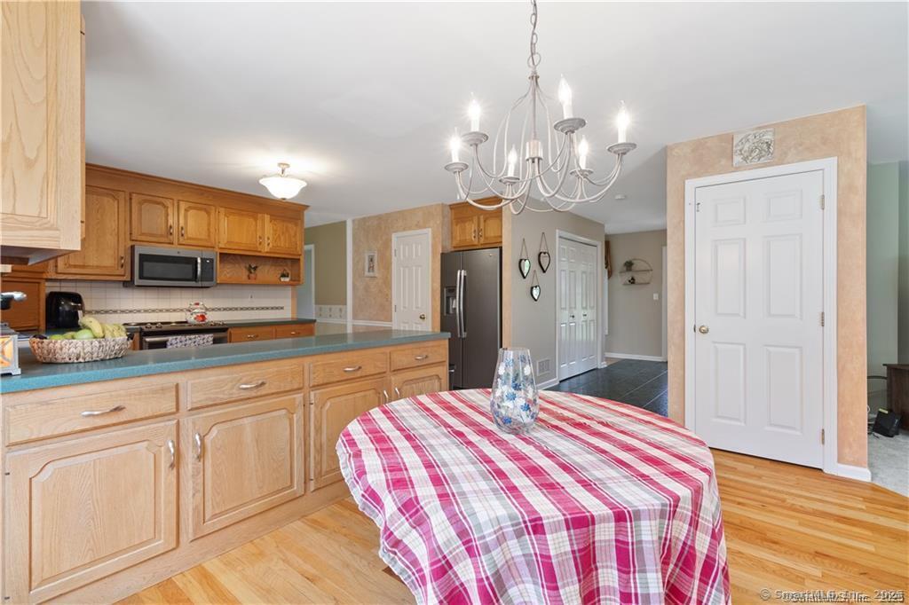 14 Mayflower, Shelton, Connecticut 06484