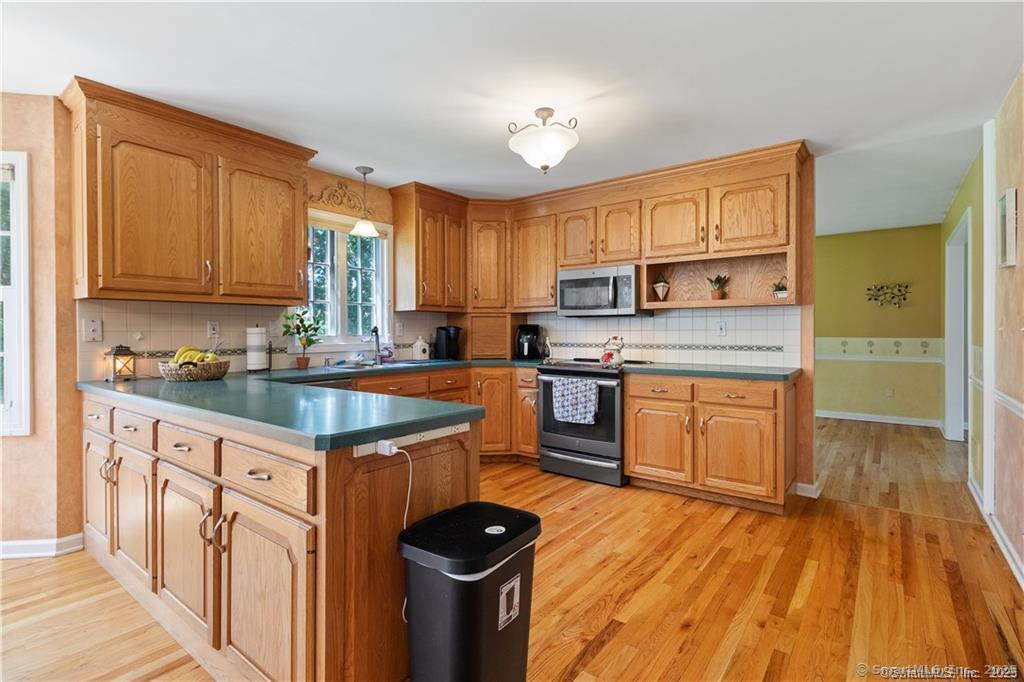 14 Mayflower, Shelton, Connecticut 06484