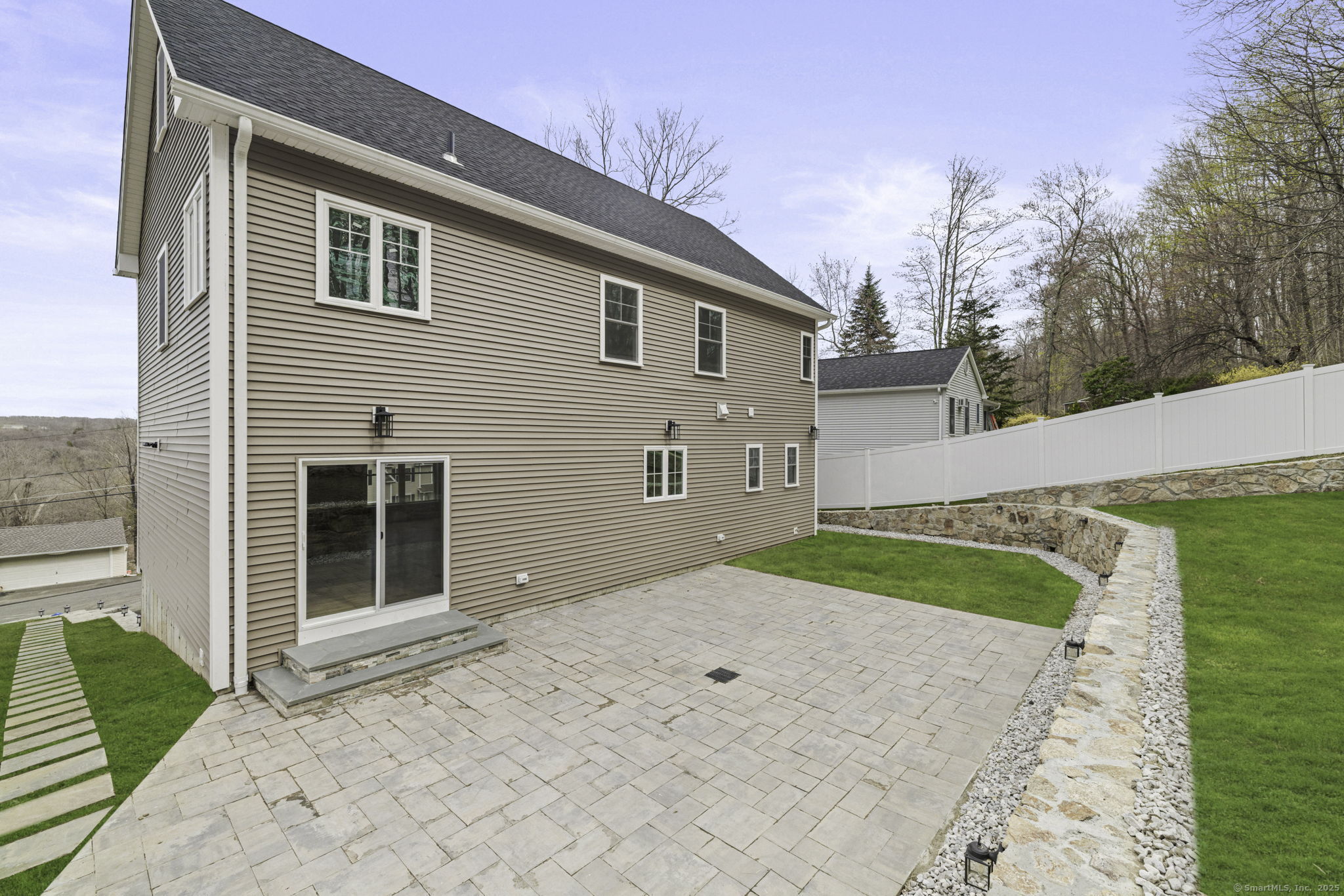 24 Hillandale, Danbury, Connecticut 06811