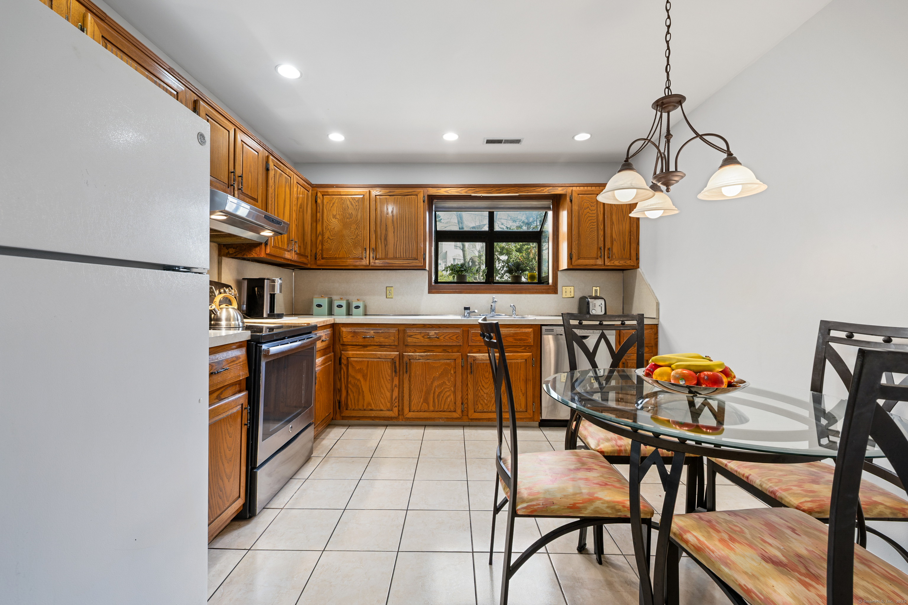 150 Hope, Stamford, Connecticut 06906