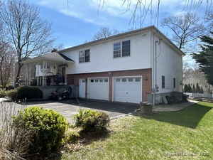 Homes for sale in Naugatuck, CT | 20 Charlene Dr, Naugatuck, CT 06770 | MLS# 24089410