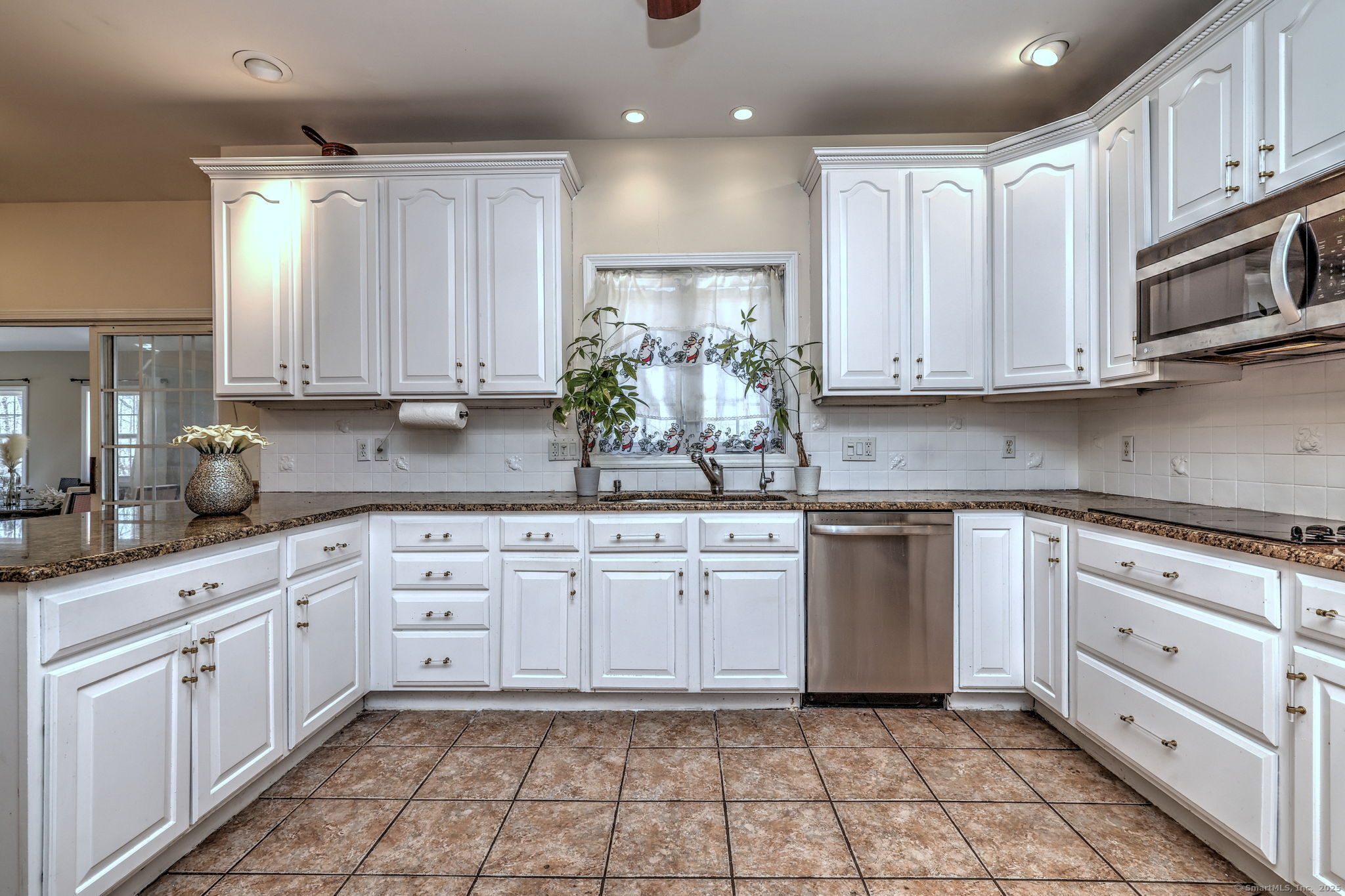 340 Webb, Monroe, Connecticut 06468