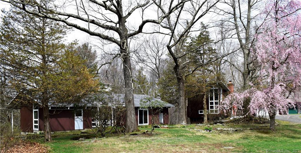29 Chicken Street, Wilton, Connecticut photo 1