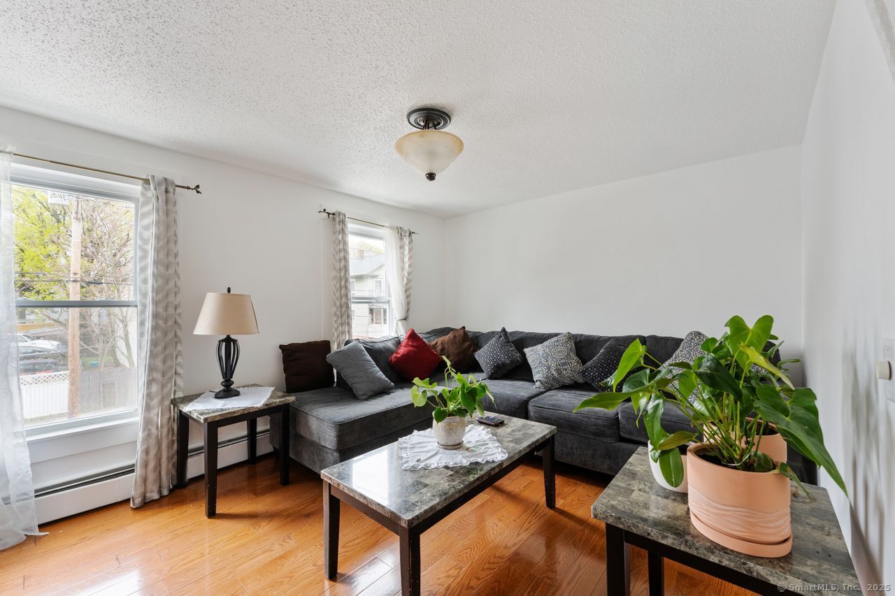 23 Market, New Haven, Connecticut 06513