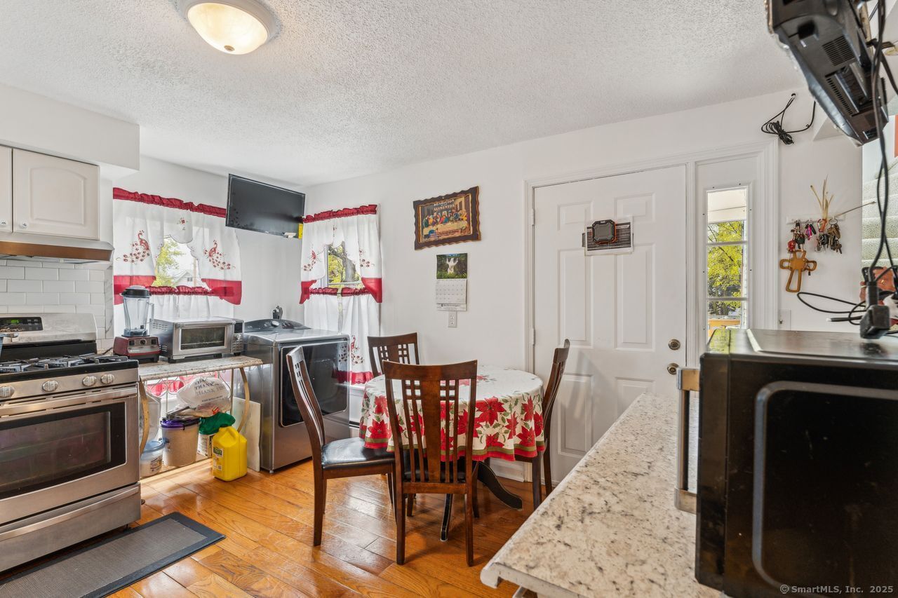 23 Market, New Haven, Connecticut 06513