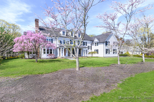 Homes for sale in Stamford, CT | 40 Hoyclo Rd, Stamford, CT 06903 | MLS# 24074115