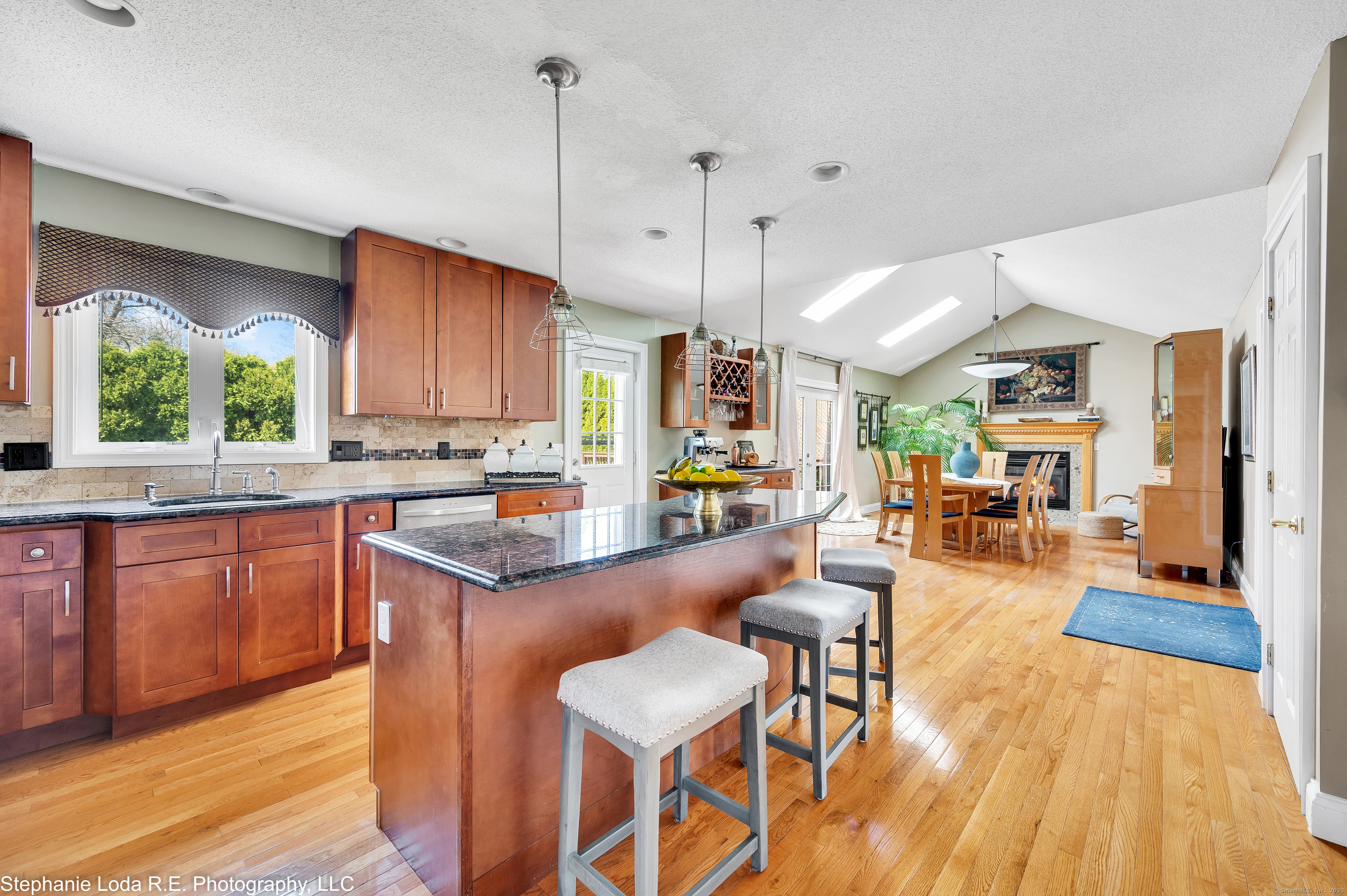 38 Benjamin, East Haven, Connecticut 06513