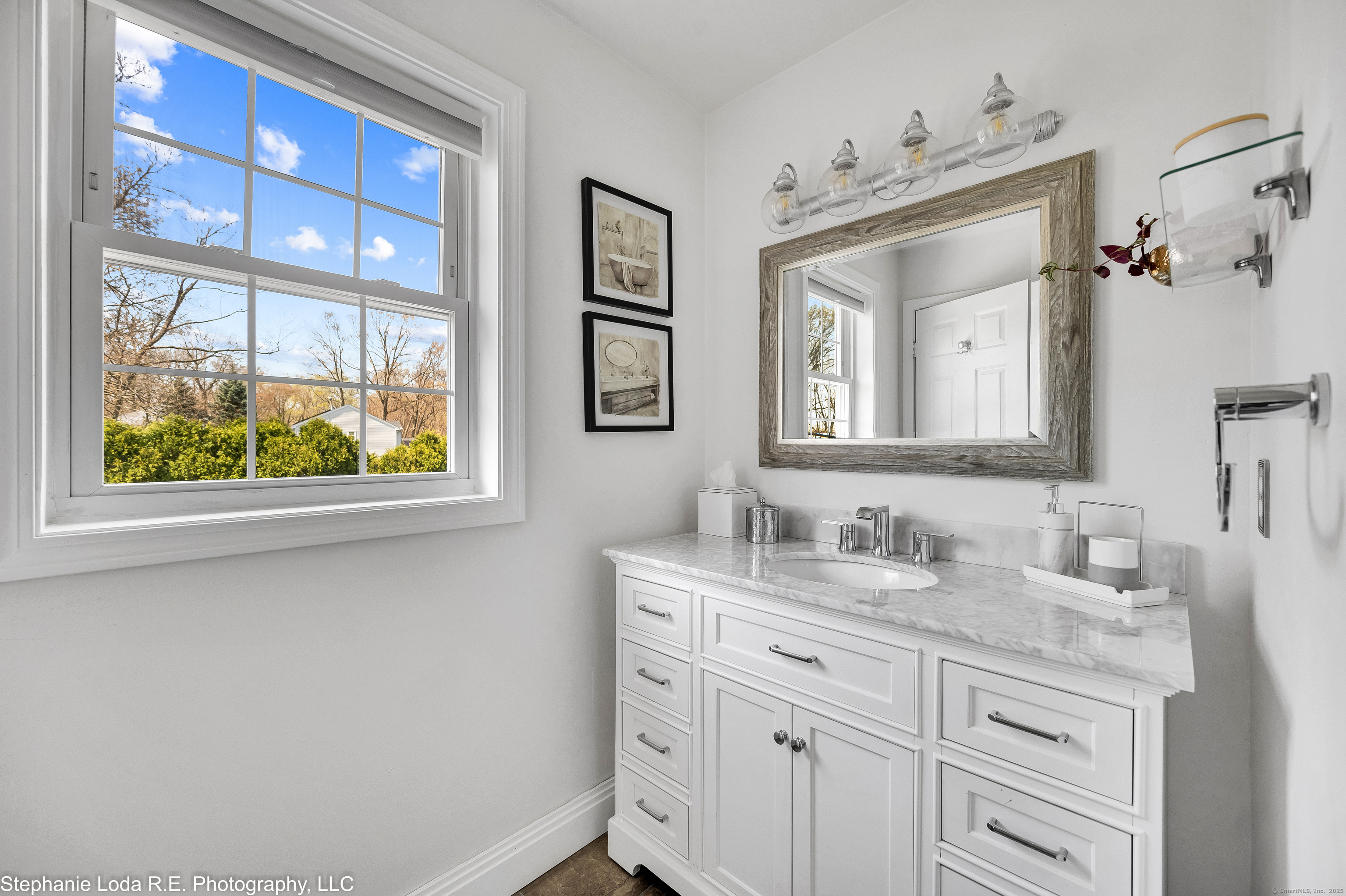 38 Benjamin, East Haven, Connecticut 06513
