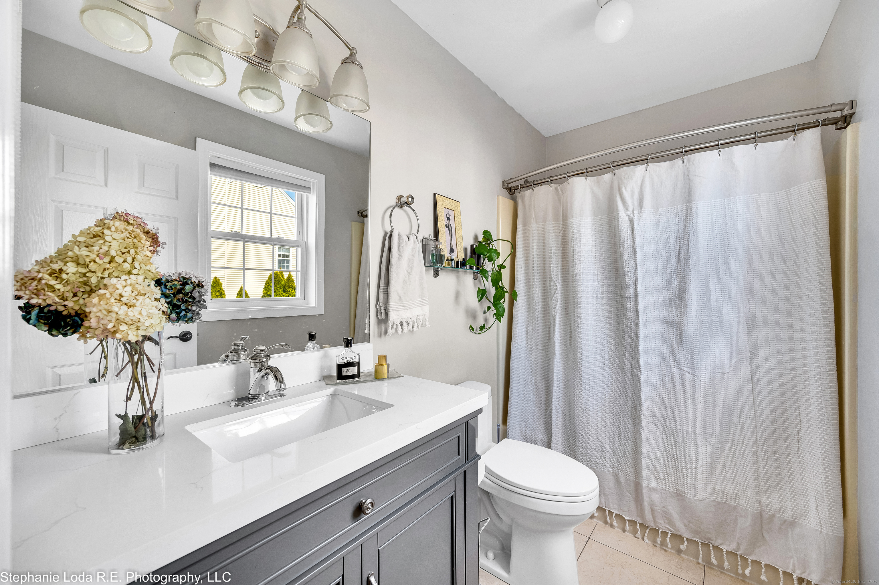 38 Benjamin, East Haven, Connecticut 06513