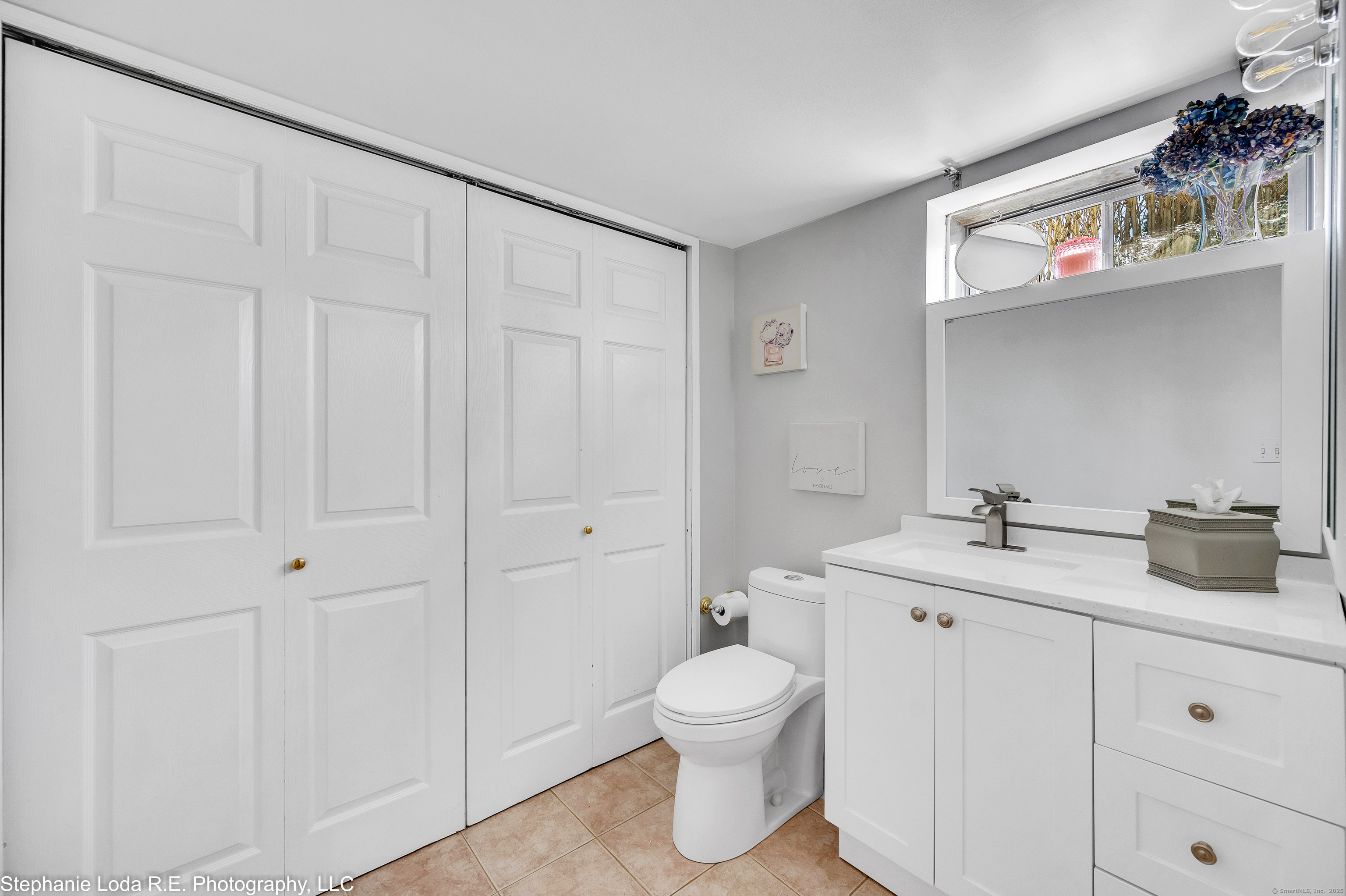 38 Benjamin, East Haven, Connecticut 06513