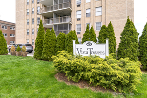 65 Glenbrook Road, Unit APT 6B
