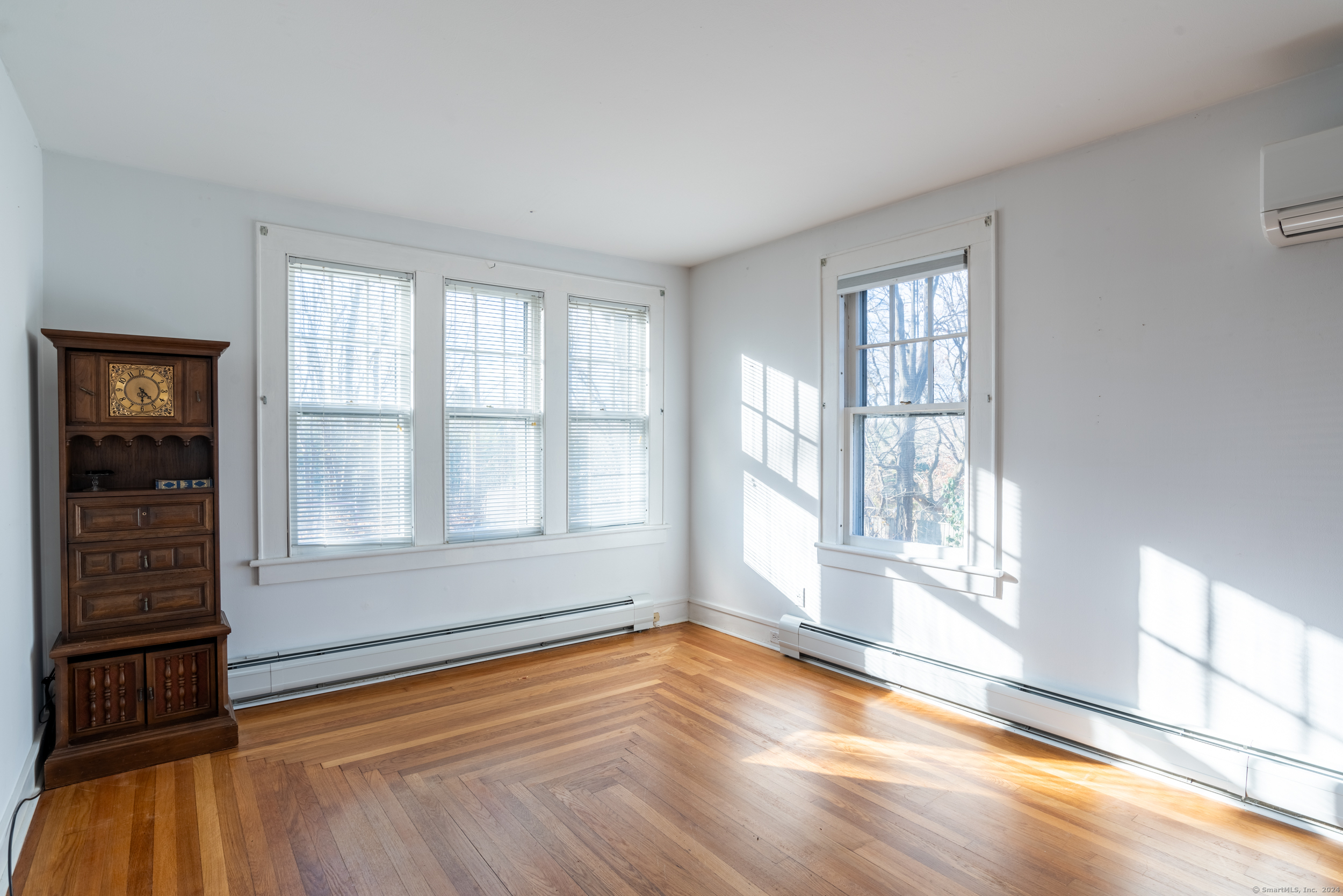48 Jerusalem, Trumbull, Connecticut 06611