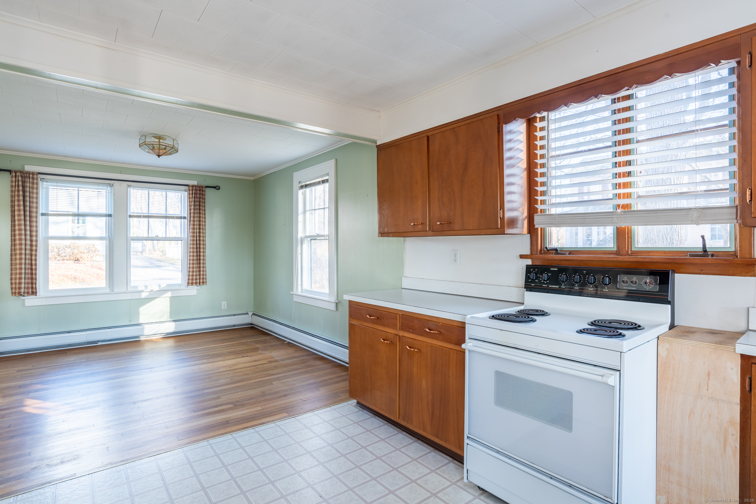 48 Jerusalem, Trumbull, Connecticut 06611