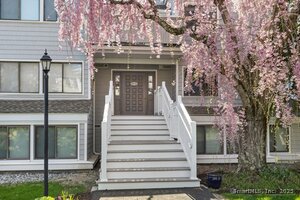 54 Rowayton Woods Drive