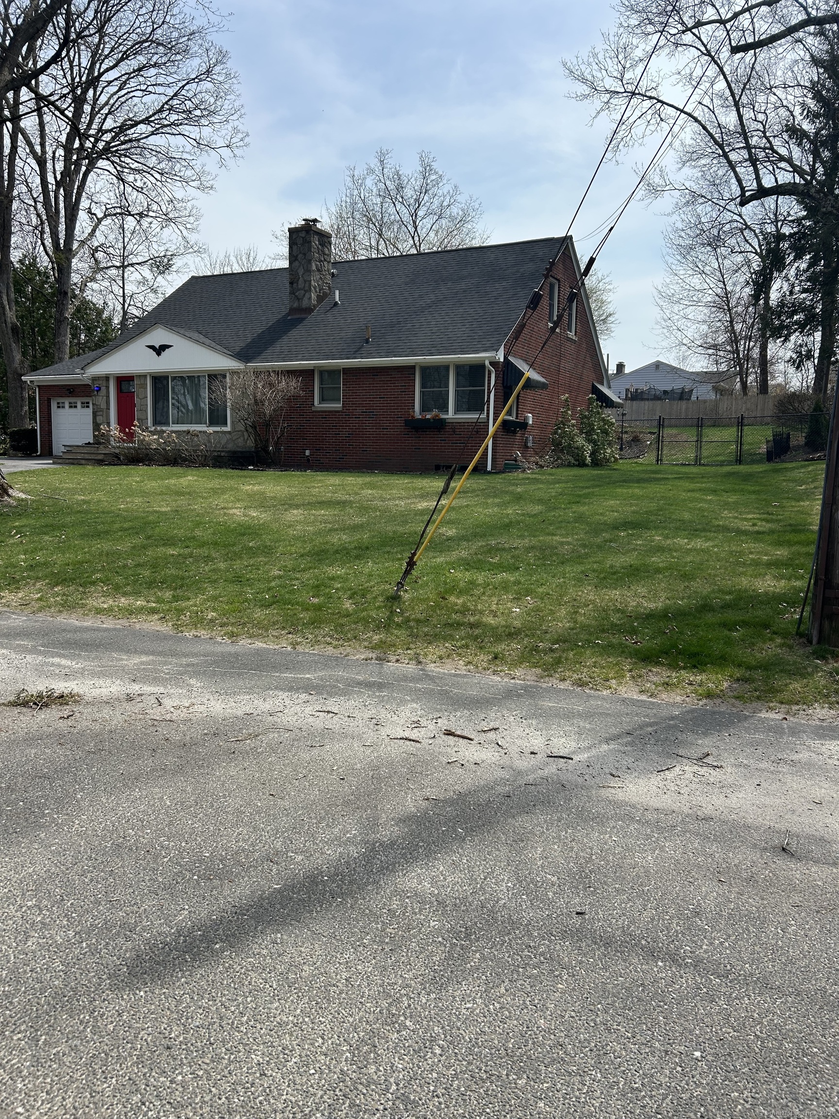 70 Oakridge, Waterbury, Connecticut 06706