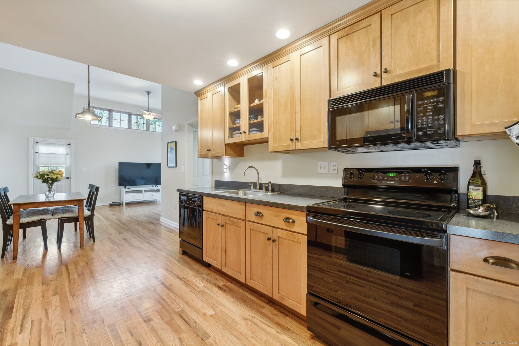 76 Horse Pond, Madison, Connecticut 06443