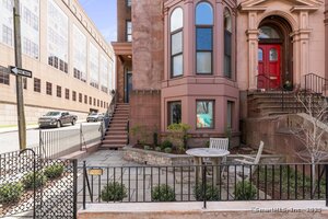 Homes for sale in Hartford, CT | 93 Elm St, Hartford, CT 06106 | MLS# 24081178