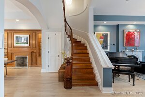 Homes for sale in Hartford, CT | 93 Elm St, Hartford, CT 06106 | MLS# 24081178