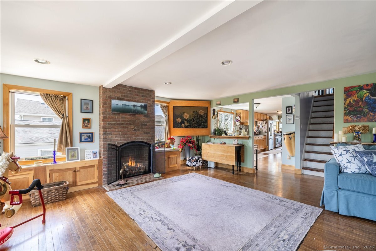 38 Elaine, Milford, Connecticut 06460