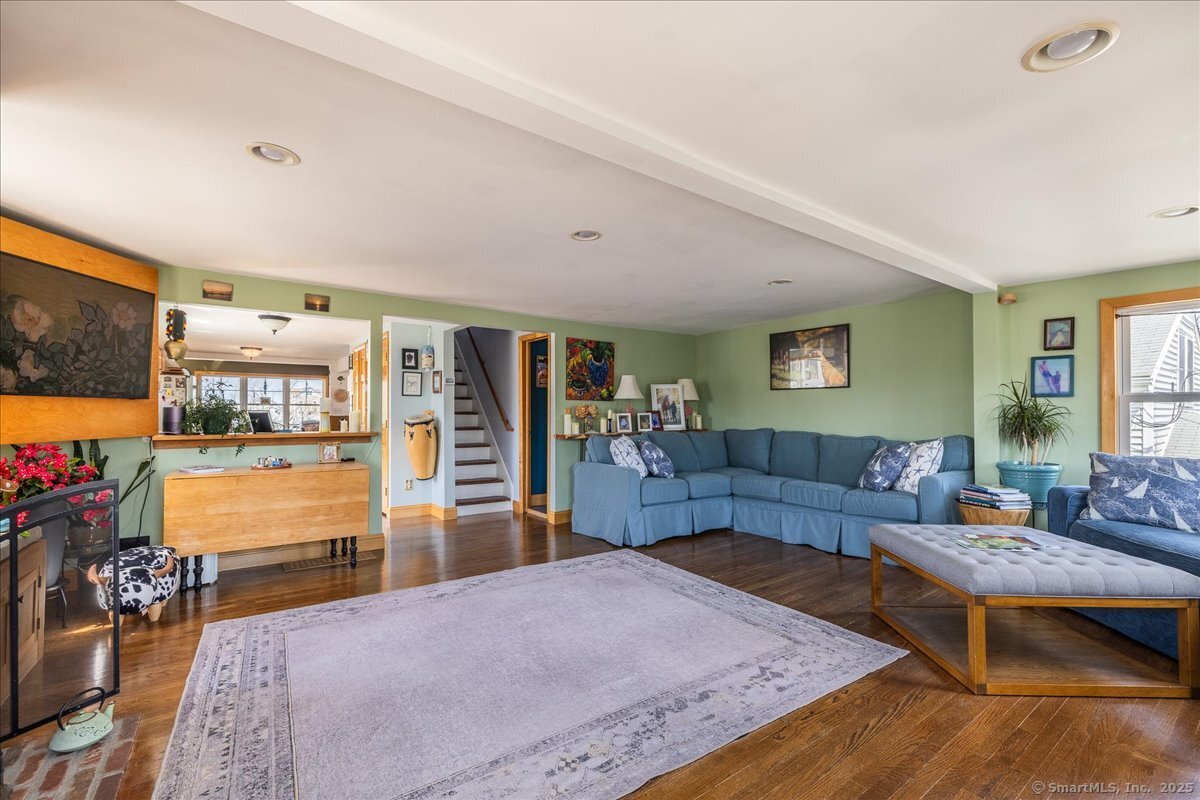 38 Elaine, Milford, Connecticut 06460