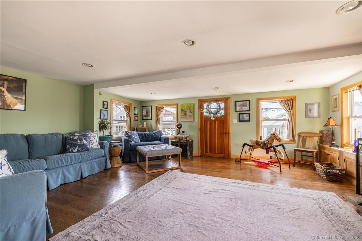 38 Elaine, Milford, Connecticut 06460