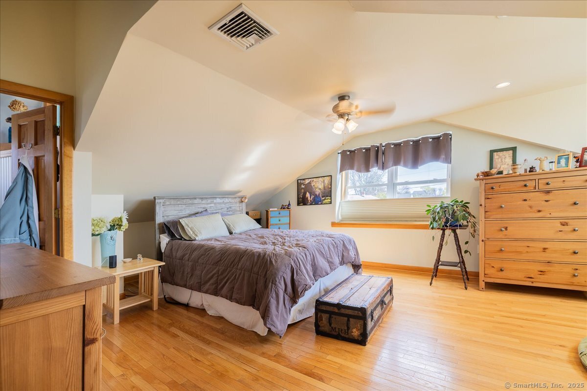 38 Elaine, Milford, Connecticut 06460