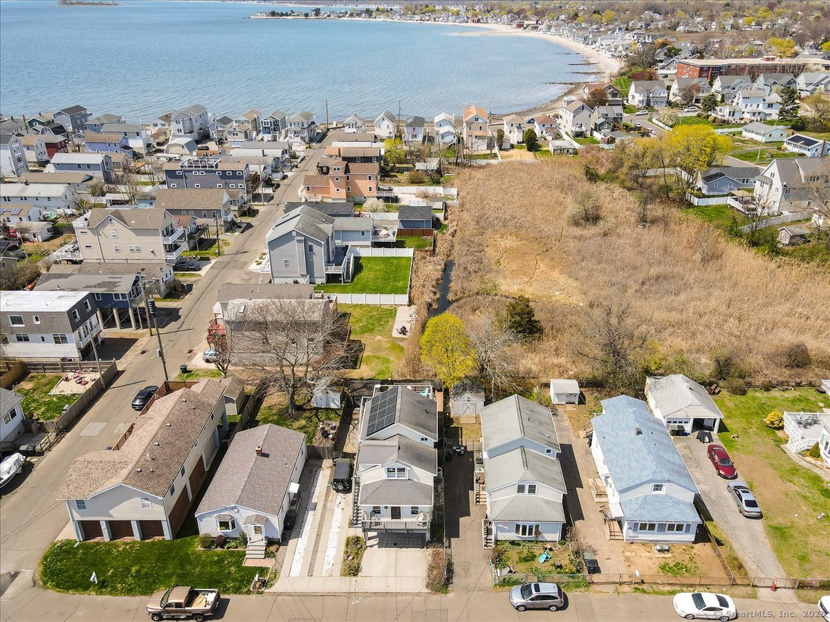 38 Elaine, Milford, Connecticut 06460