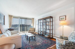 87 Glenbrook Road, Unit Apt 7B