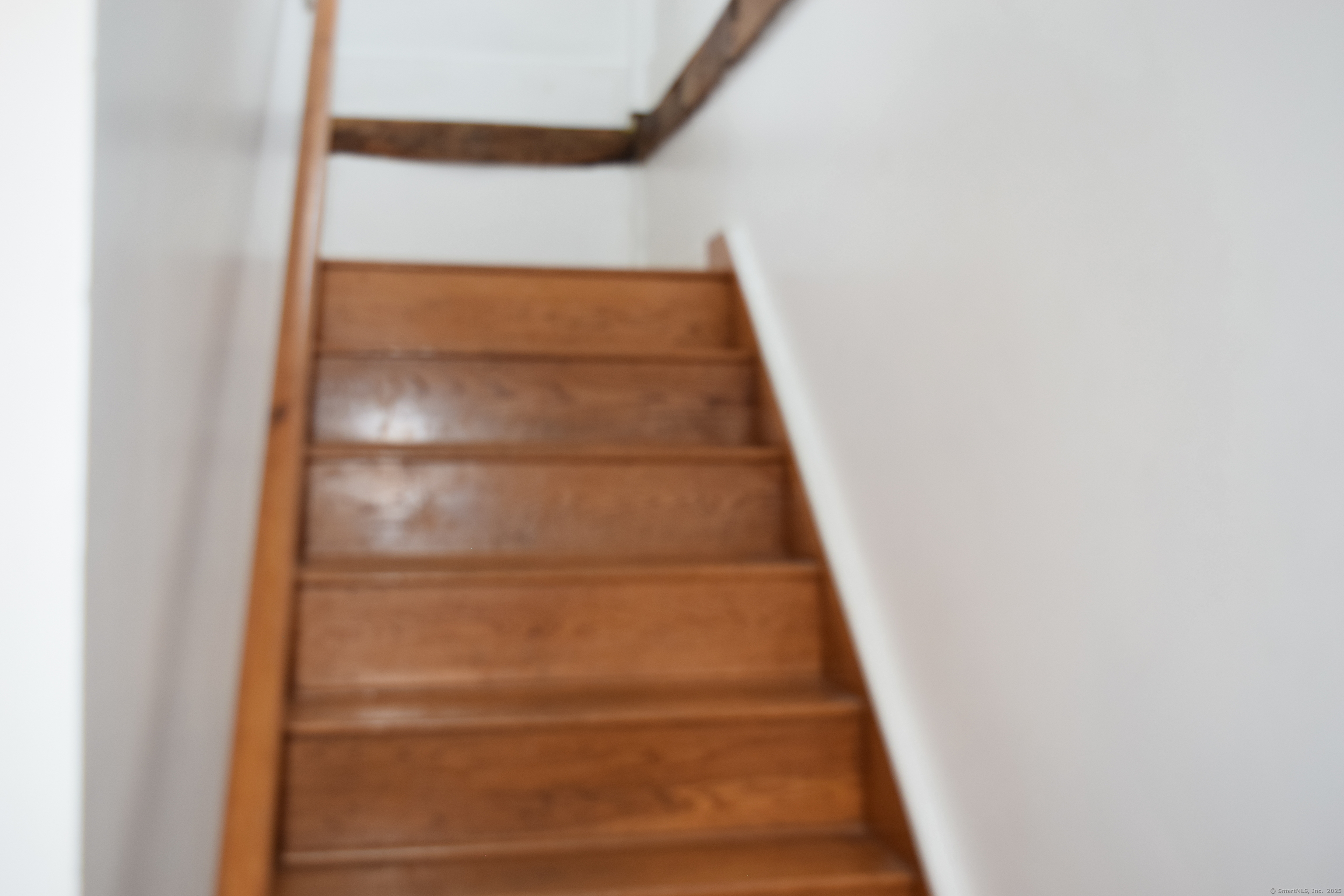 8 Violet Hill, New Milford, Connecticut 06776