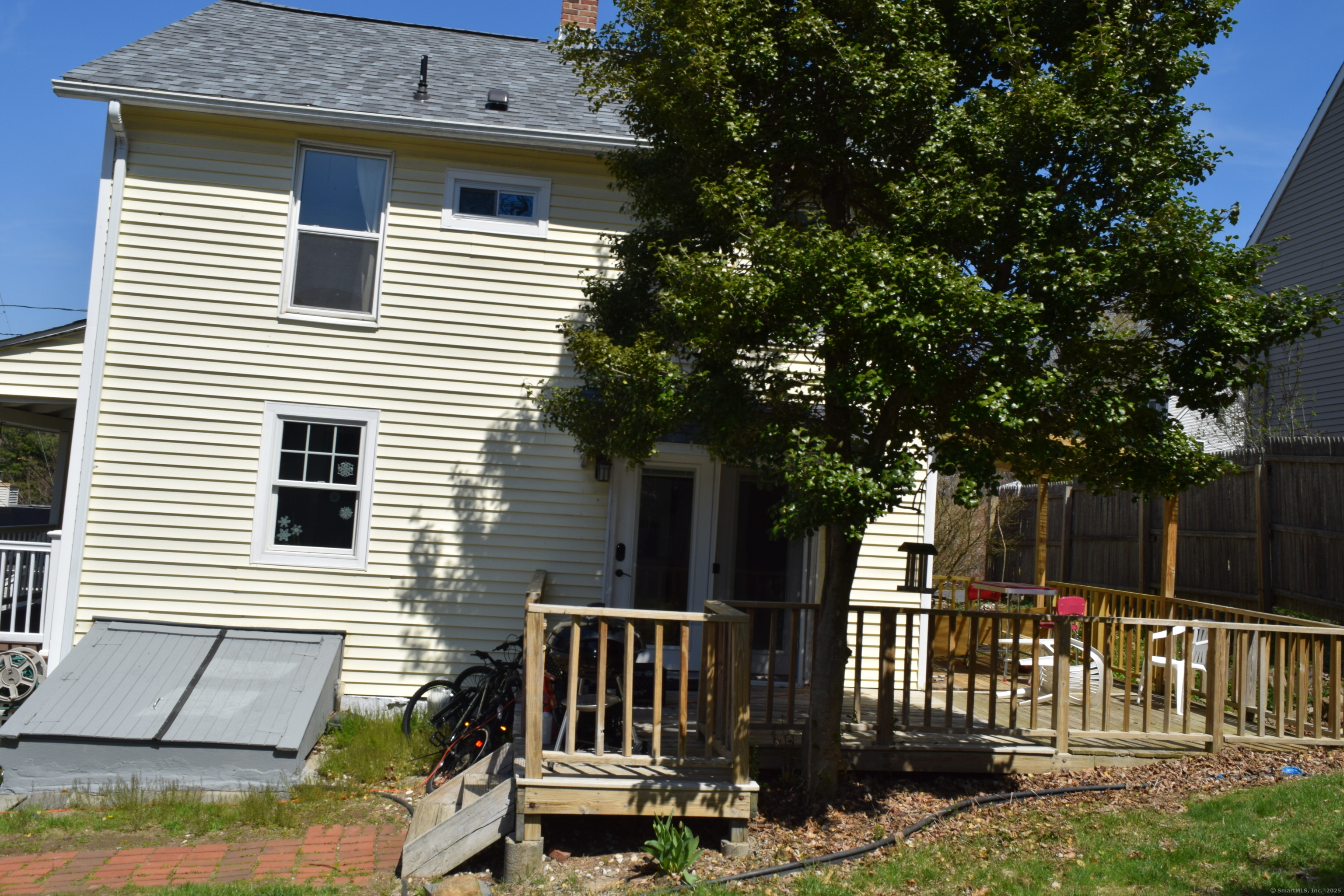 8 Violet Hill, New Milford, Connecticut 06776