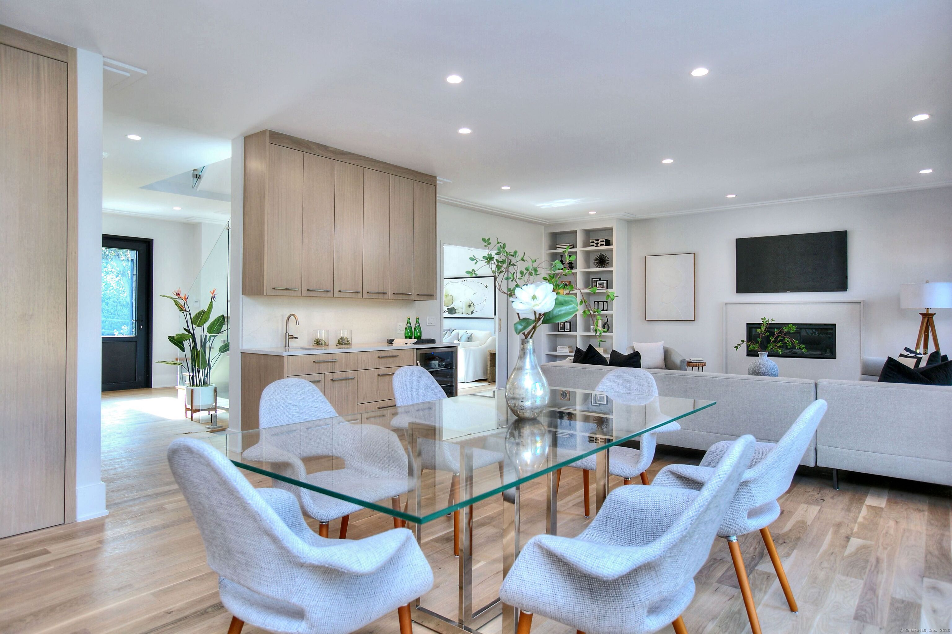 158 Compo, Westport, Connecticut 06880