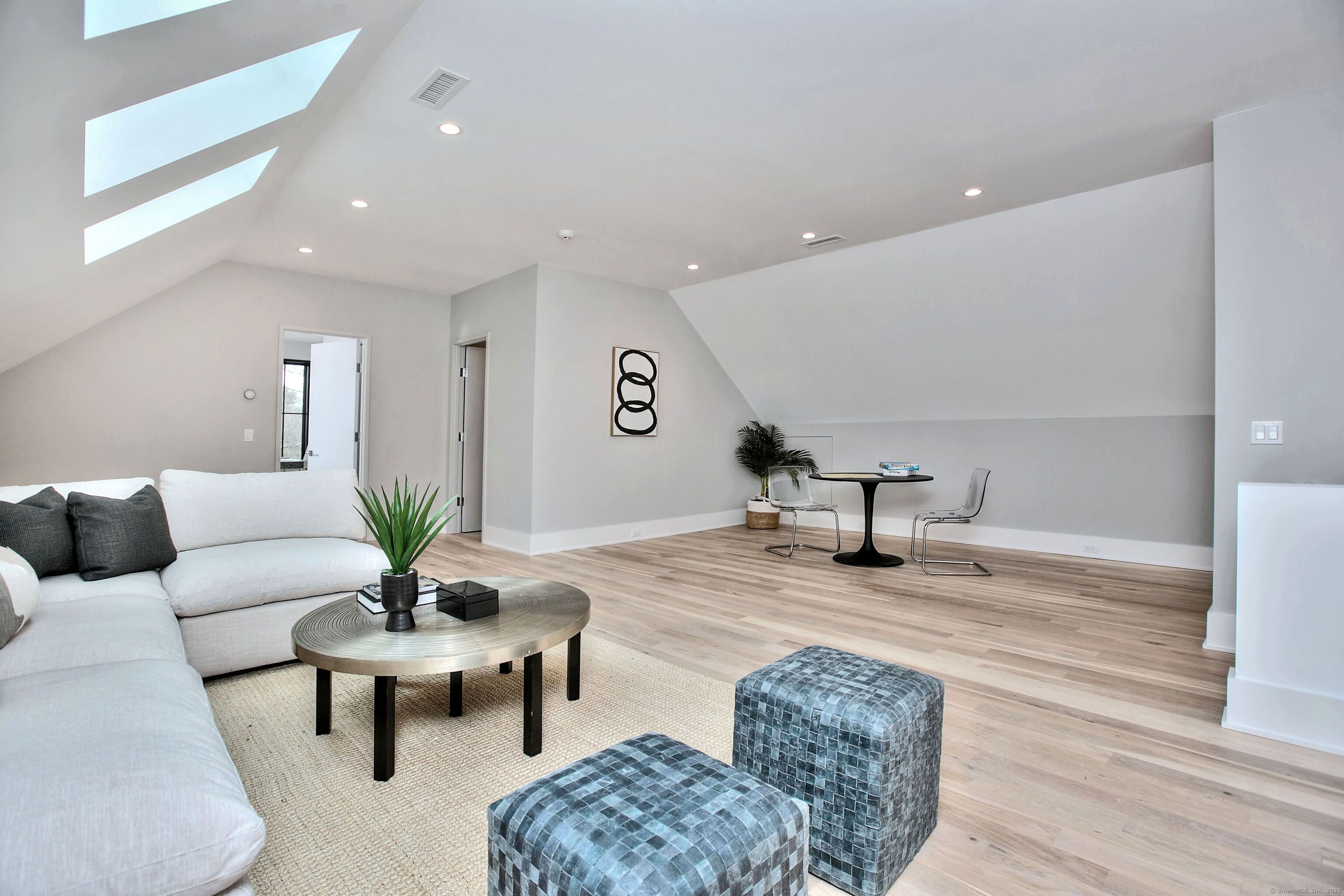 158 Compo, Westport, Connecticut 06880