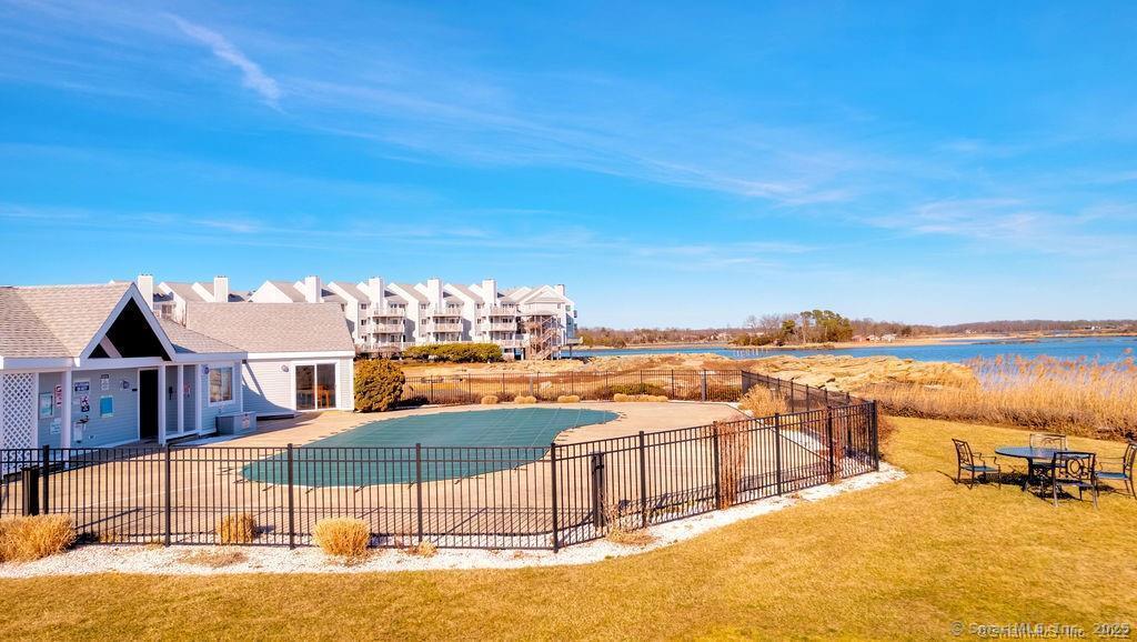 1 Mansfield Grove, East Haven, Connecticut 06512