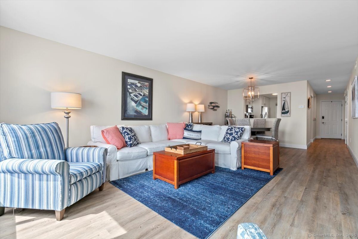1 Mansfield Grove, East Haven, Connecticut 06512