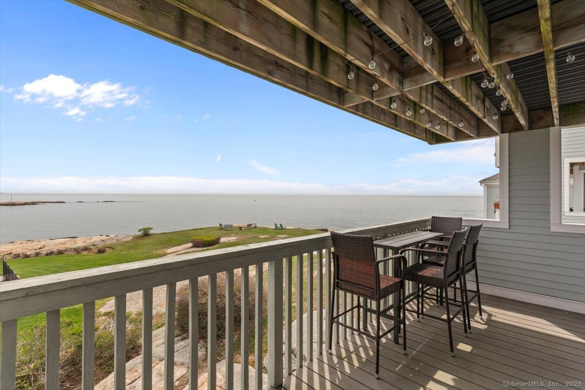 1 Mansfield Grove, East Haven, Connecticut 06512