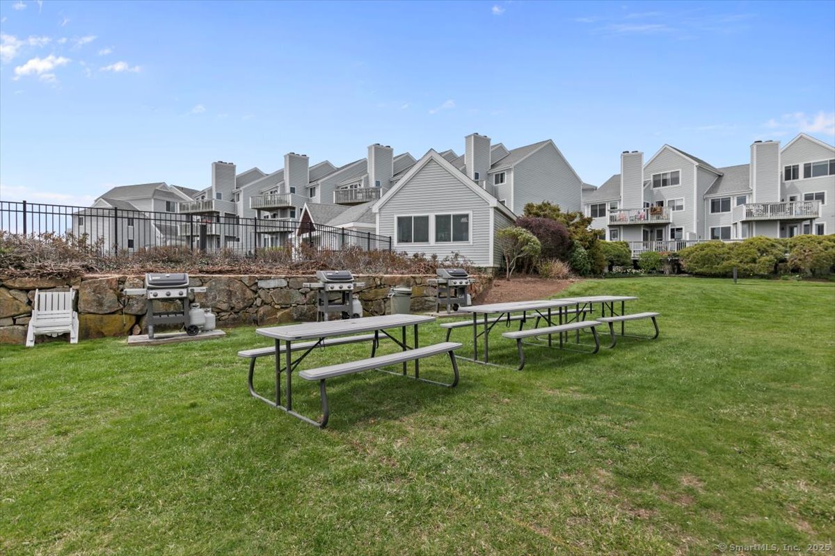1 Mansfield Grove, East Haven, Connecticut 06512