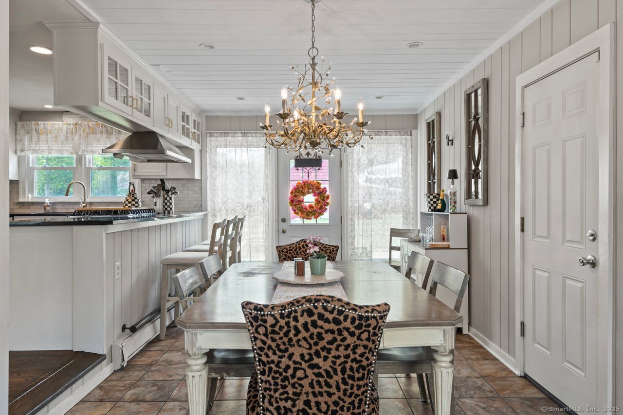 113 Kings, North Haven, Connecticut 06473