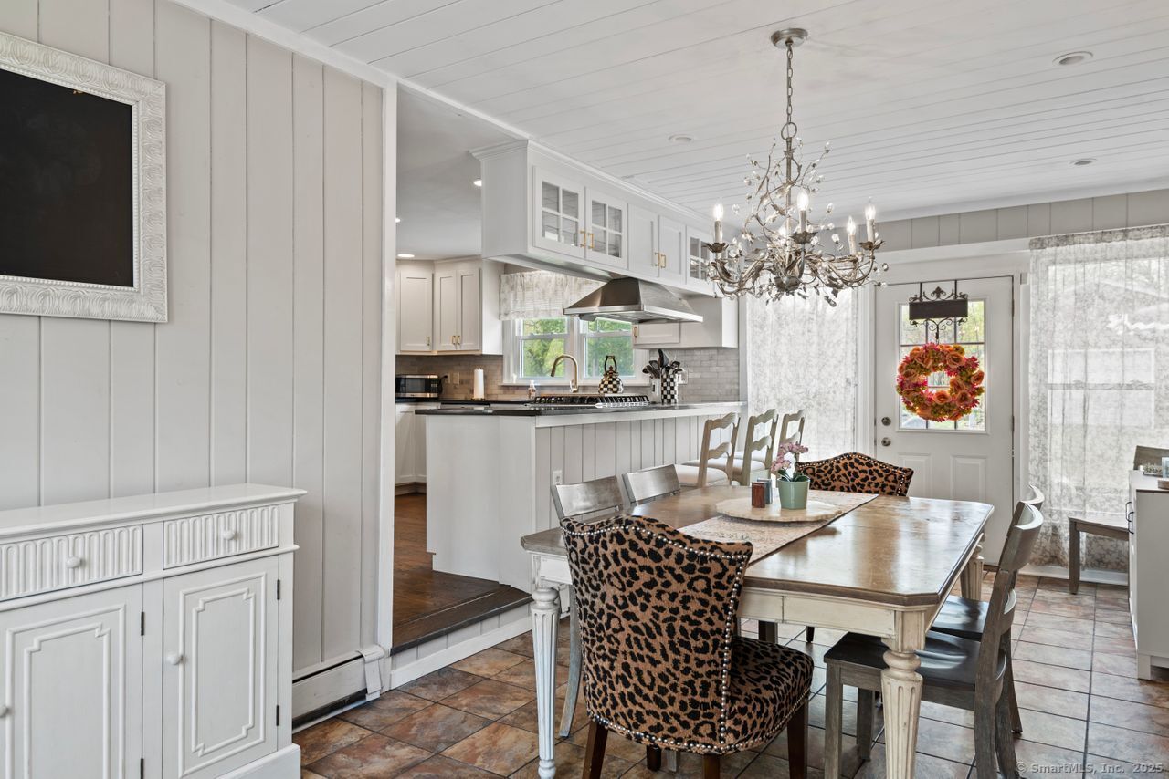 113 Kings, North Haven, Connecticut 06473