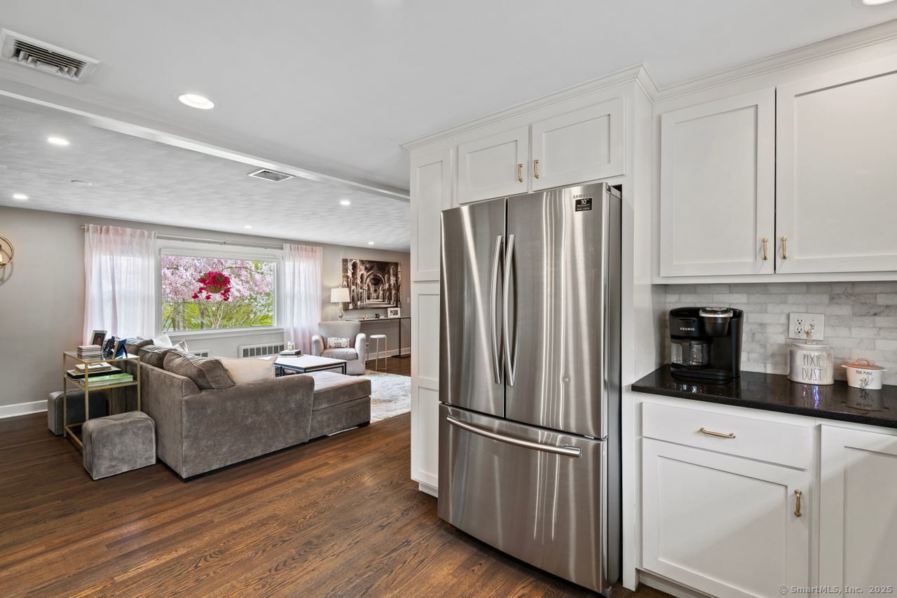 113 Kings, North Haven, Connecticut 06473